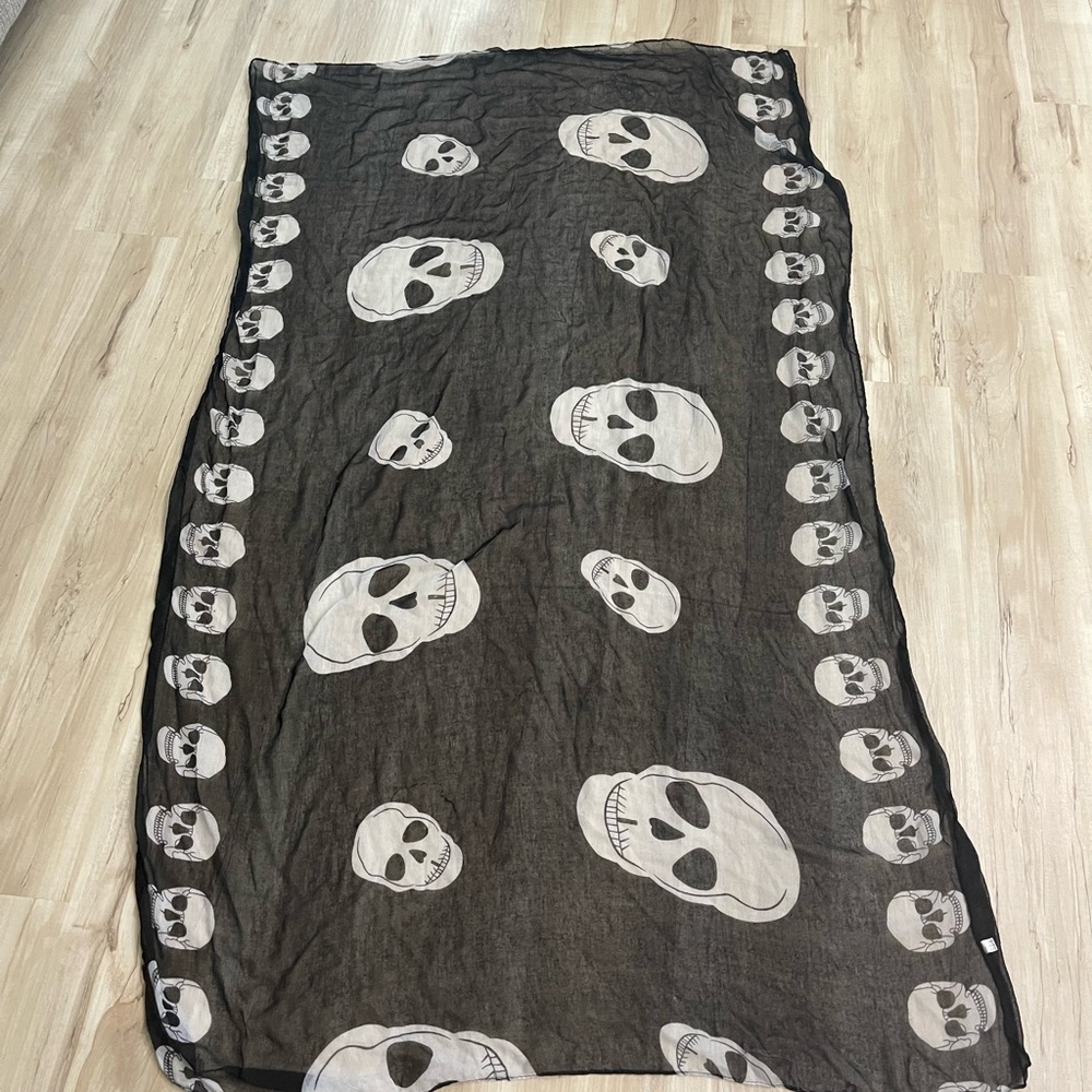Skull Scarf